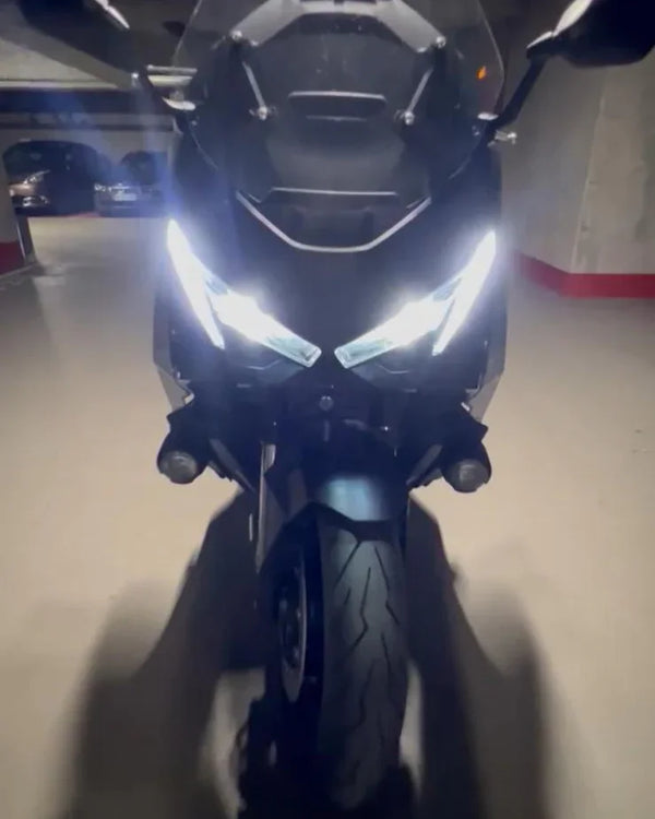 Honda Forza 750 Image 05