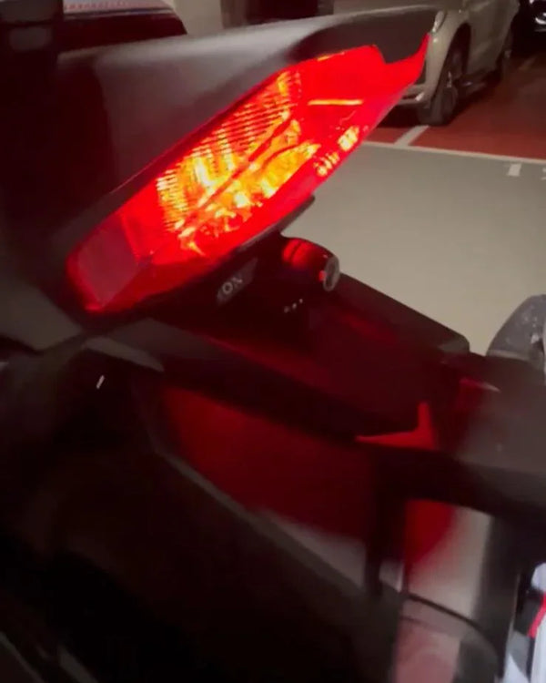 Honda Forza 750 Image 10